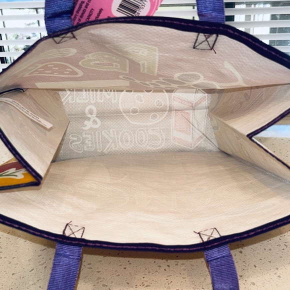 🍟 Trader Joe’s Ultimate Comfort Foods Tote Bag 16” x 13” NWT - Picture 7 of 8